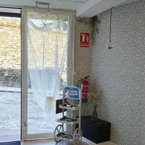 Interior del centro de masajes de Santiago de Compostela